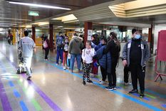 La alta demanda de pacientes en el hospital Humberto Notti es una realidad que se complejiza a raíz de la crisis en las obras sociales y prepagas. Foto: ALF PONCE MERCADO / MDZ