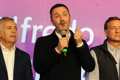 MDZol | Petri, Cornejo y Suarez. Todos unidos detrás de Javier Milei. De Marchi no está en la foto, pero es parte de la misma tendencia. Foto: ALF PONCE MERCADO / MDZ