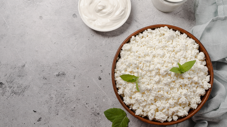 En muchas zonas del norte de España, la receta se servía en cuencos de barro para mantener mejor la temperatura. En muchas zonas del norte de España, la receta se servía en cuencos de barro para mantener mejor la temperatura.