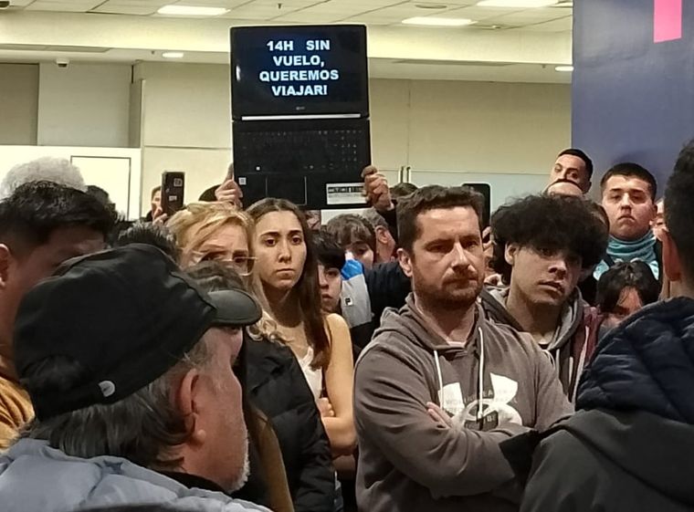 Caos en Aeroparque por demoras y cancelaciones Foto: Mariaevelina, pasajera varada