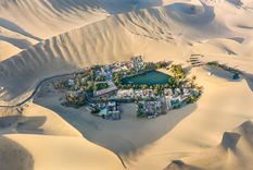 huacachina, el oasis de america que se esconde entre las dunas peruanas