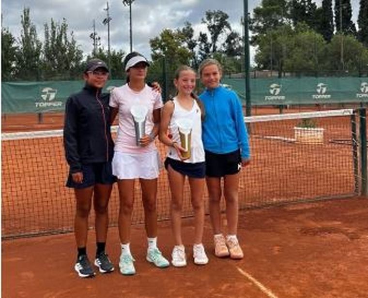 La tenista mendocina cayó en ambas finales, pero mostró carácter ante rivales de todo el país y ya se prepara para el Nacional.