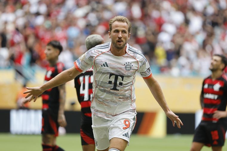Harry Kane festeja el segundo gol del Bayern Múnich frente al Flamengo por el Mundial de Clubes 2025. 