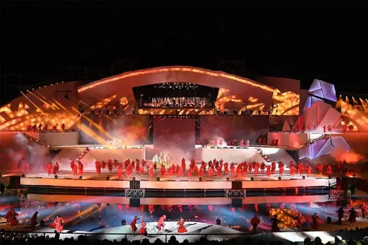 La celebración volvió a convocar multitudes y a convertirse en escenario de reclamos sociales y discusiones políticas. La celebración volvió a convocar multitudes y a convertirse en escenario de reclamos sociales y discusiones políticas.