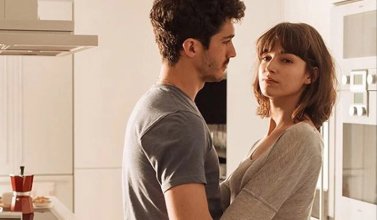 Úrsula Corberó tiene ciertas influencias en su novio, “Chino” Darín, quien contó un secreto sobre cómo se desenvuelve en lo más íntimo. Foto: Instagram @ursulolita