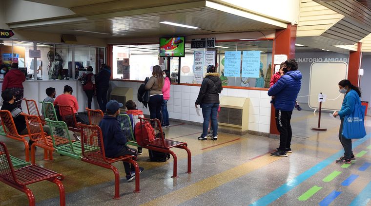 En el hospital Humberto Notti los reclamos se sumaron entre los médicos la guardia Foto: ALF PONCE MERCADO / MDZ