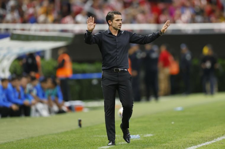 La llegada de Gago a Boca cada vez está más cerca. Foto: EFE