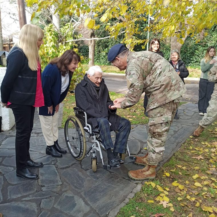 Alejandro Sánchez, el suboficial de la Agrupación de Comunicaciones 601 más longevo. Foto: Ejército Argentino