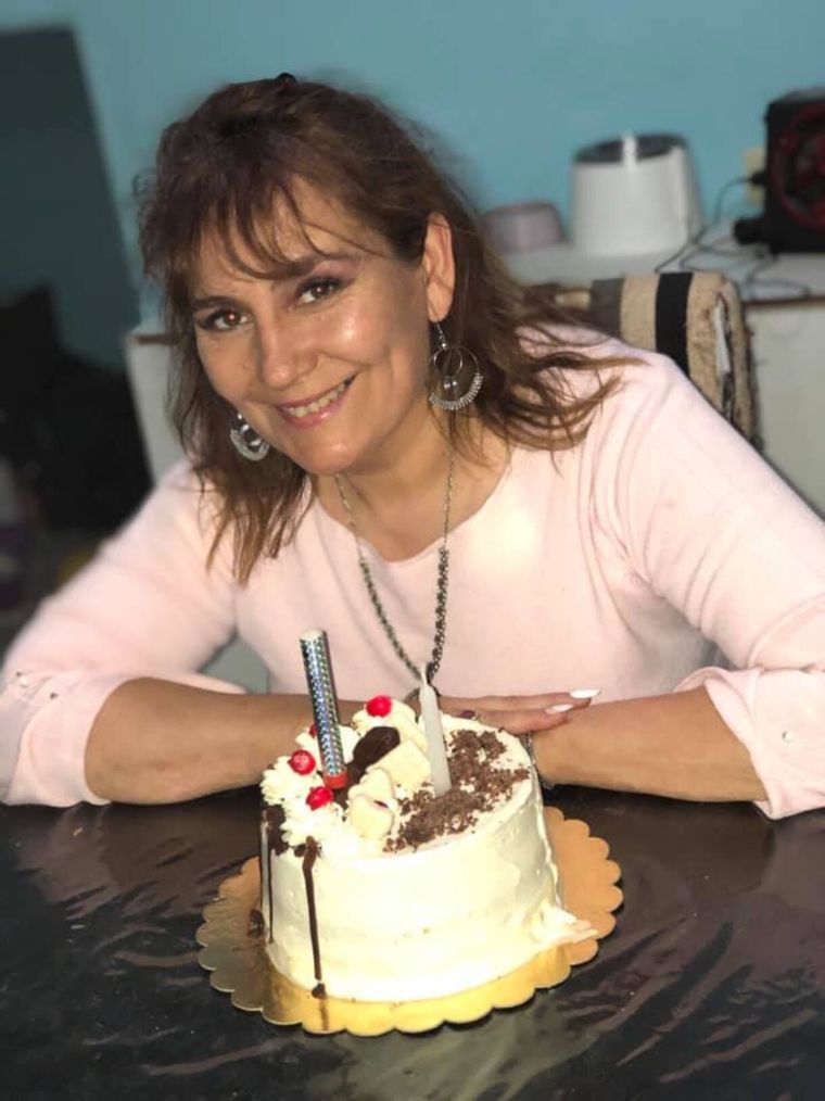 Daniela era docente y locutora