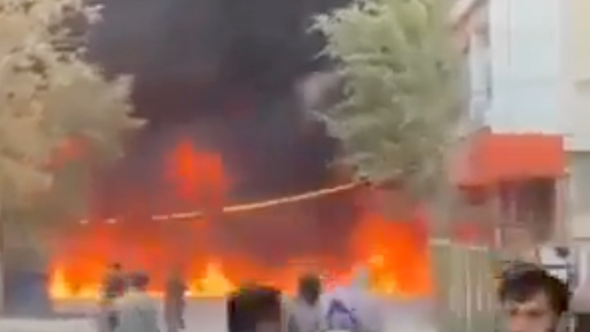 Pakistán atacó Kabul: la Fuerza Aérea bombardeó la capital afgana