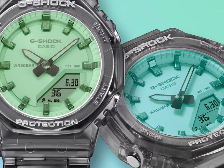 El cristal polarizado del smartwatch altera su tono superficial según la iluminación ambiental. El cristal polarizado del smartwatch altera su tono superficial según la iluminación ambiental.