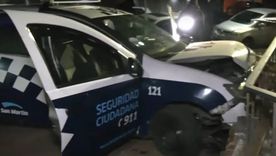 Un patrullero de la Municipalidad de San Martín impactó contra una casa del barrio porteño de Nuñez durante una persecución 