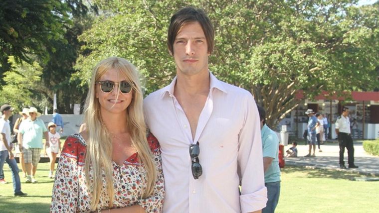 Iván de Pineda junto a su novia Luz Barrantes.