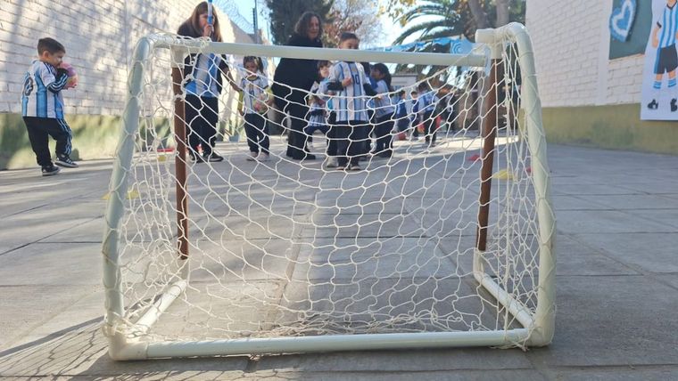 La DGE autorizó a los establecimientos educativos a visualizar los partidos de la Selección argentina. La DGE autorizó a los establecimientos educativos a visualizar los partidos de la Selección argentina.