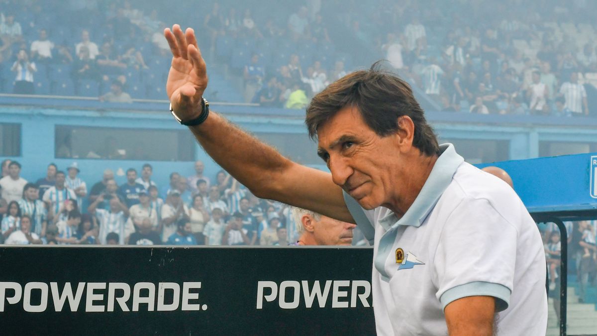 Sufre Costas: un futbolista se lesionó y es baja en Racing para la 