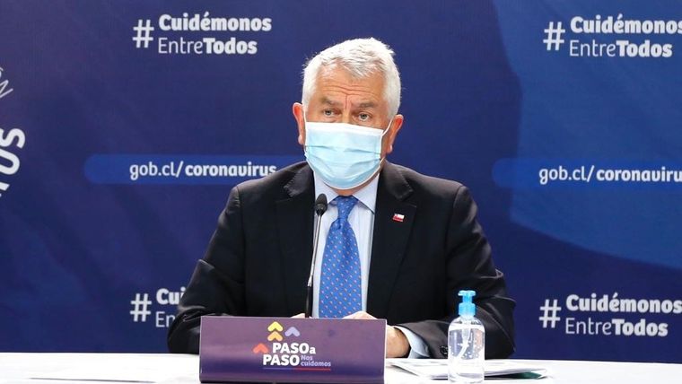 Enrique Paris, ministro de Salud de Chile.