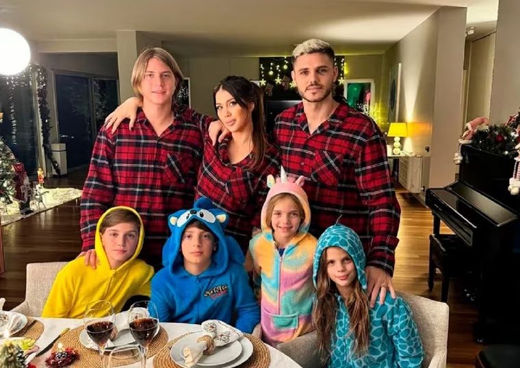 Wanda Nara y Mauro Icardi con su familia Foto: Ig Wanda Nara