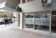 Intento de golpe comando y toma de rehenes en un banco de La Plata Foto: NA Intento de golpe comando y toma de rehenes en un banco de La Plata Foto: NA