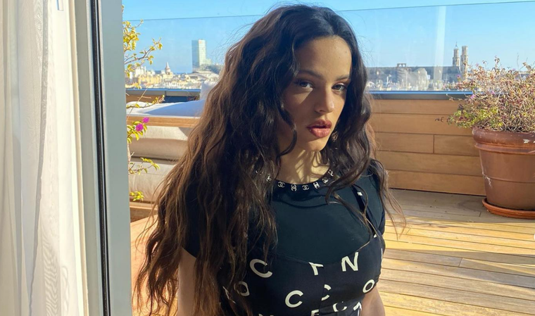 Rosalía destaca no solo por su música, sino también por su poderosa personalidad. Foto: Instagram @rosalia.vt