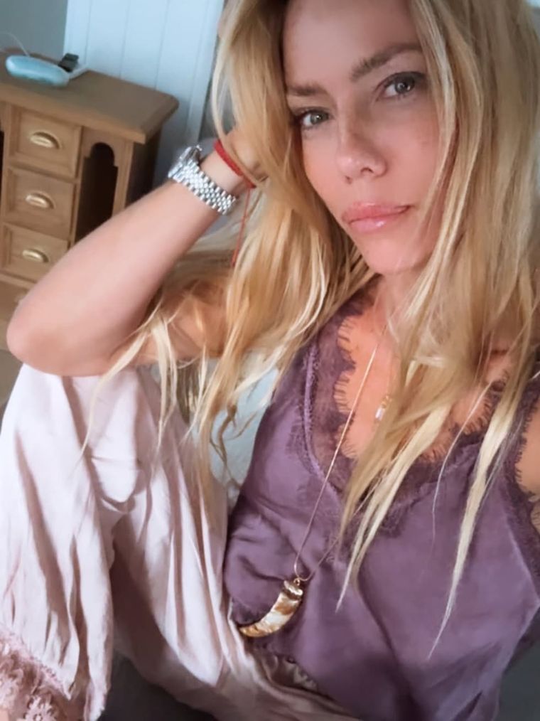 Nicole Neumann y el look relajado que conquistó el verano. Nicole Neumann y el look relajado que conquistó el verano.