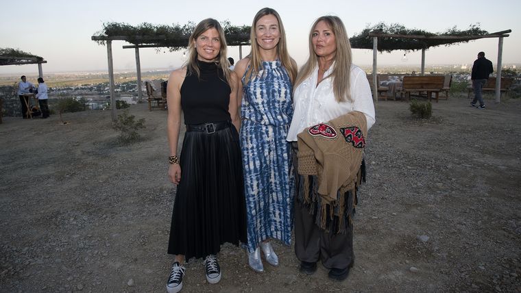 Melisa Bellmann, Leandra Ibarguren y Gisela Moretta. Melisa Bellmann, Leandra Ibarguren y Gisela Moretta.