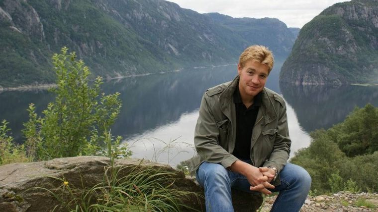 Lars poco antes de desaparecer misteriosamente