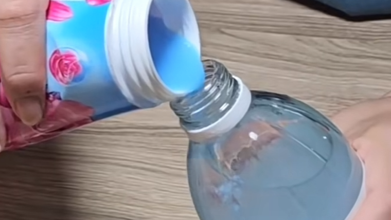 Liquido En cuestión de segundos. Foto: Fuente: Imagen - Tiktok @tusaludyrecetas