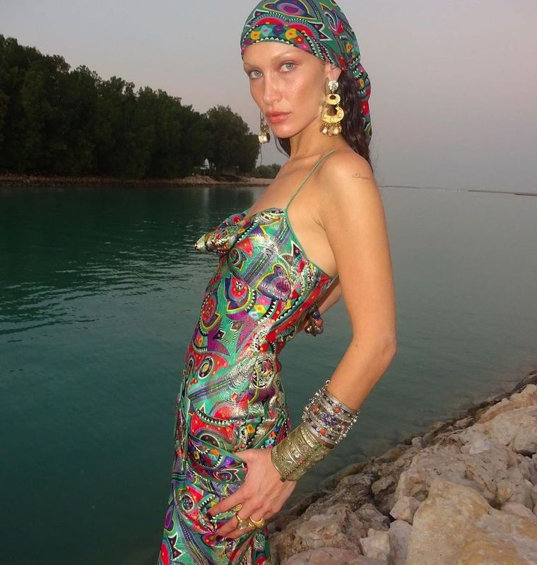 Bella Hadid comienza la búsqueda de su nueva fase de estilo personal en Qatar Foto: Instagram