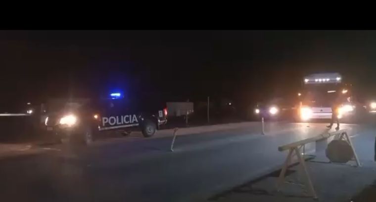 El operativo estuvo a cargo de la Policía de Mendoza y Gendarmería Nacional Foto: Captura de video
