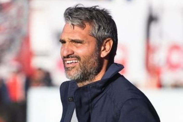 Juan Manuel Sara dirige su último partido en Deportivo Maipú. Juan Manuel Sara dirige su último partido en Deportivo Maipú.