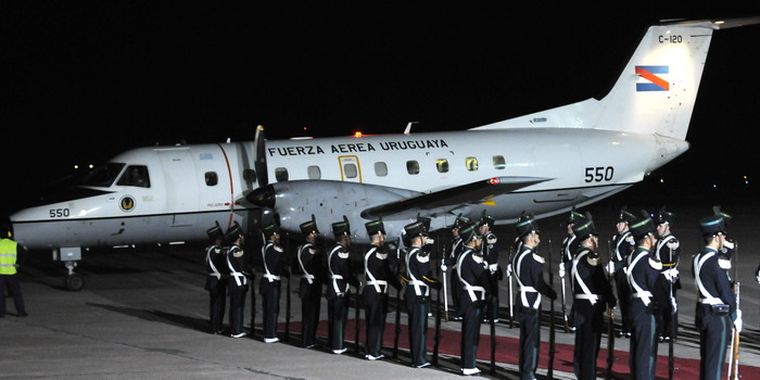 El avión que usa el presidente Mujica es el más humilde de todos. Foto: Pachy Reynoso/MDZ