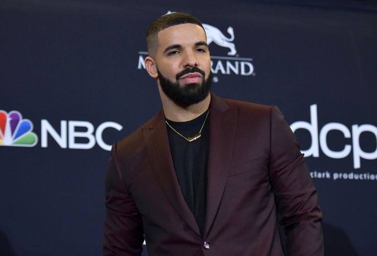 Foto: https://www.latimes.com/espanol/entretenimiento/articulo/2021-12-07/drake-renuncia-a-sus-nominaciones-a-los-grammy