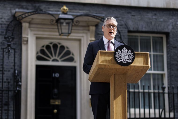 Keir Starmer, el sexto primer ministro desde el referéndum del Brexit, dimitió este lunes tras solo dos años en el cargo.