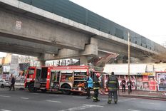 Por el incendio fueron evacuadas más de 25 personas Foto: Télam