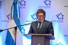 Milei contundente con una periodista cuando quiso preguntarle sobre temas personales Foto: Museo del Holocausto Argentino