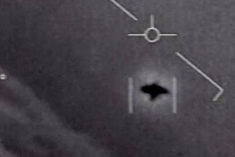 Captura de pantalla de ya videos desclasificados de Estados Unidos sobre ovnis. Captura de pantalla de ya videos desclasificados de Estados Unidos sobre ovnis.