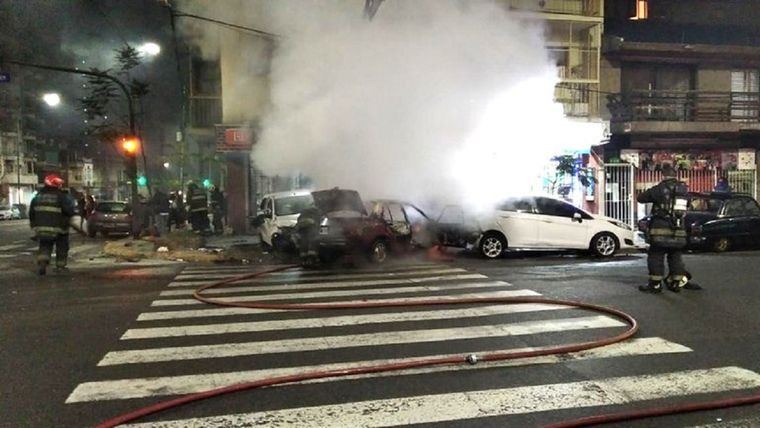 El accidente fatal se registró esta madrugada en el barrio porteño de Flores. Foto: Infobae