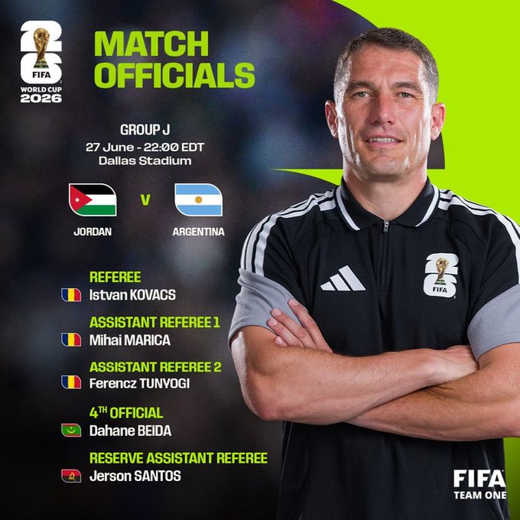 La terna arbitral completa de Argentina-Jordania. La terna arbitral completa de Argentina-Jordania.