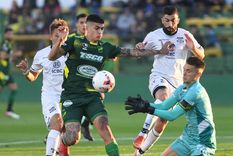 Defensa sorprende a Talleres en Varela. Foto: Télam Defensa sorprende a Talleres en Varela. Foto: Télam
