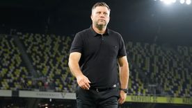 El DT del Nashville felicitó a Lionel Messi por alcanzar los 900 goles. El DT del Nashville felicitó a Lionel Messi por alcanzar los 900 goles.