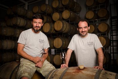 MDZol | Mauricio Vegetti, el enólogo que hizo el vino que quedó en puesto 1, junto a su socio Lucas Dalla Torre. Foto: Gentileza