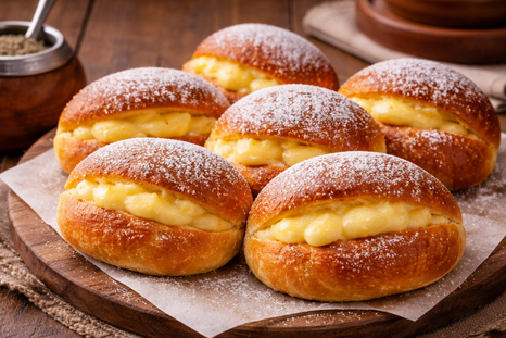 Pan brioche con crema pastelera: una locura total Pan brioche con crema pastelera: una locura total