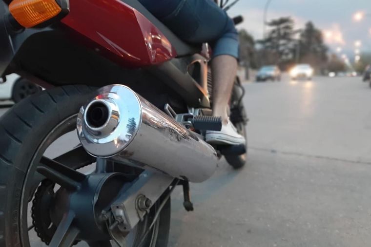 Escapes ruidosos: multas en Guaymallén.