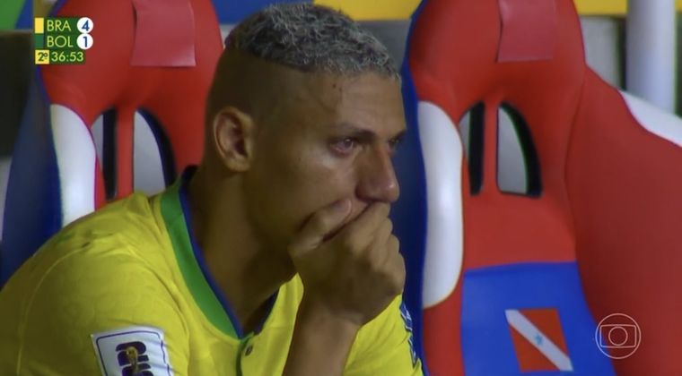 Richarlison rompió en llanto tras la victoria de Brasil y reveló que buscará ayuda psicológica Foto: Globo Esporte