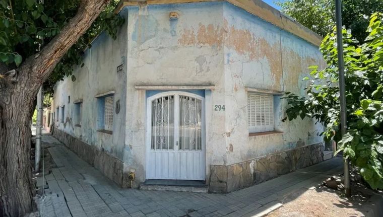 Una de las casas está en Guaymallén para demoler. Foto: DGE