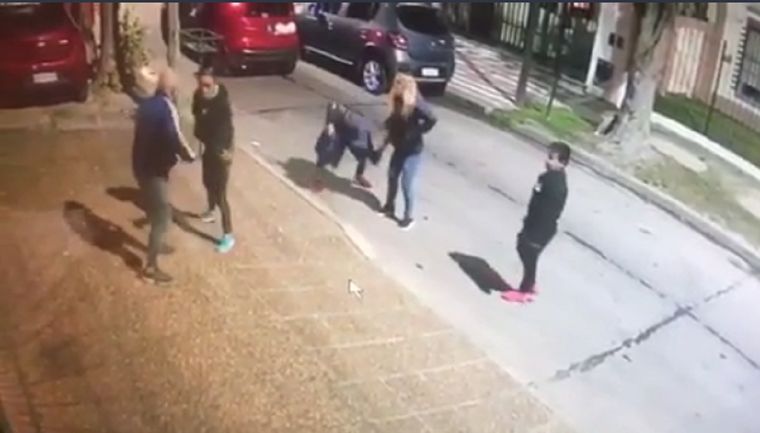 El violento asalto se registró en la localidad bonaerense de Sarandí.