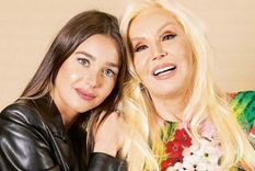 La banca Susana es una pieza clave en el emprendimiento de su nieta.