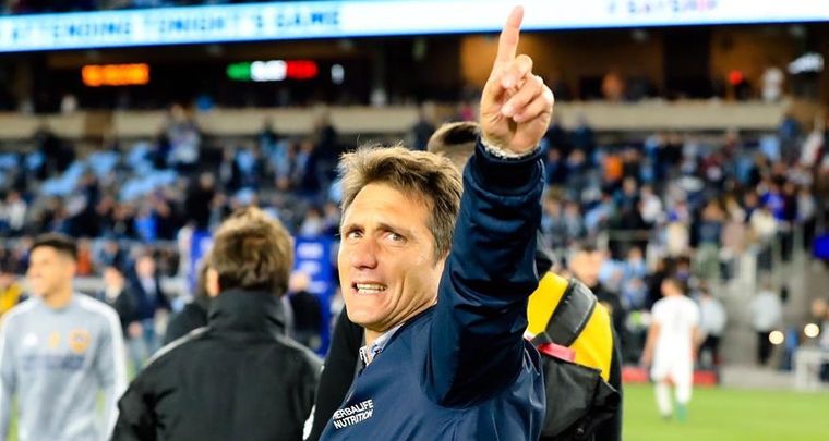 Guillermo Barros Schelotto declinó la propuesta del Rojo. Foto: @gbarrosschelotto