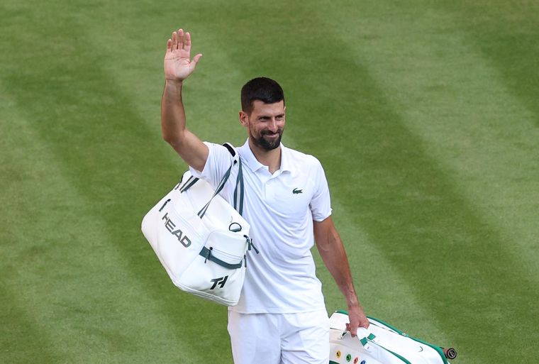 Novak Djokovic se convirtió en co-propietario de un equipo de fútbol junto a dos ex pilotos de F1. Foto: EFE