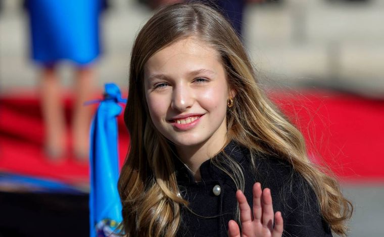 Leonor de Borbón, aunque sigue el estilo de su madre, viste con toques propios. Foto: Revista Clase
